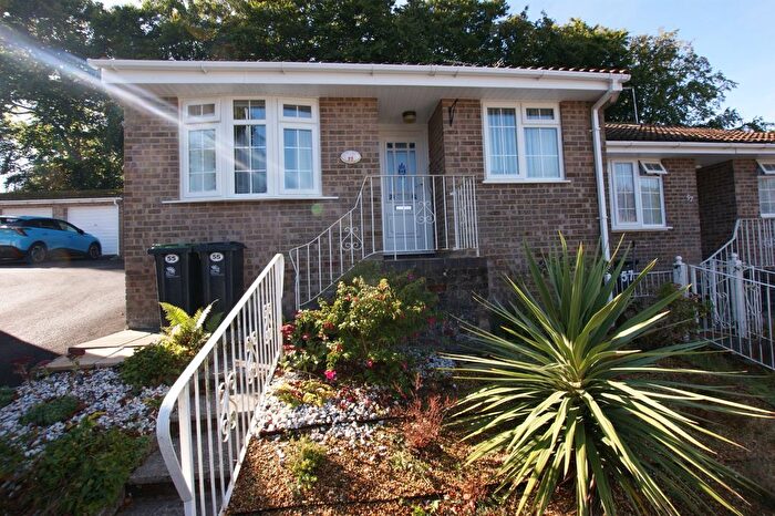 2 Bedroom Bungalow For Sale In Towers Way, Corfe Mullen, Wimborne, Dorset, BH21
