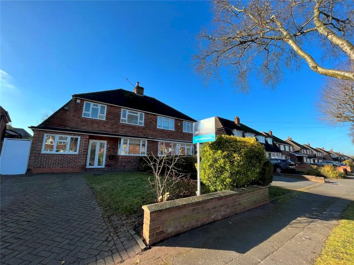 3 Bedroom Semi-Detached House To Rent In Willow Road, Solihull, B91