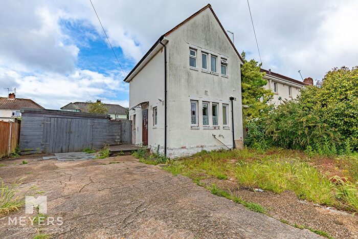 3 Bedroom End Of Terrace House For Sale In Rochester Road, Bournemouth, BH11