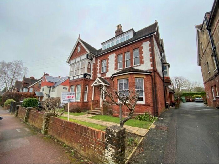 1 Bedroom Flat To Rent In Molyneux Park Road, Tunbridge Wells, TN4