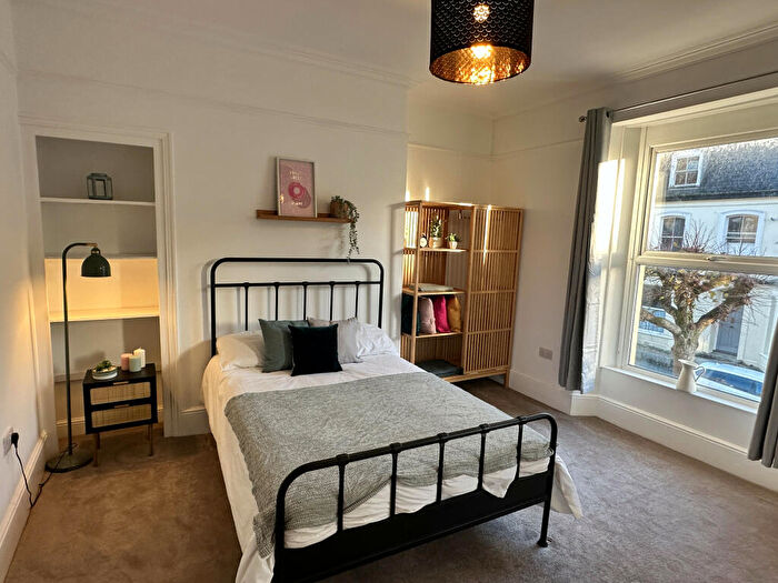 8 Bedroom Terraced House To Rent In Seaton Avenue Es, PL4