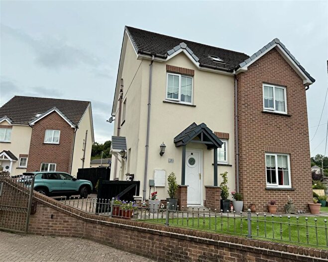 5 Bedroom Detached House For Sale In Llys Y Foel, Foelgastell, Llanelli, SA14