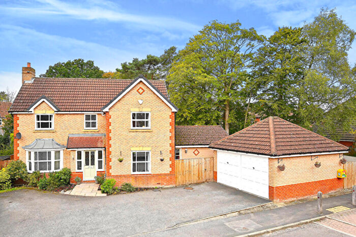 5 Bedroom Detached House For Sale In Youngs Drive, Harrogate, HG3
