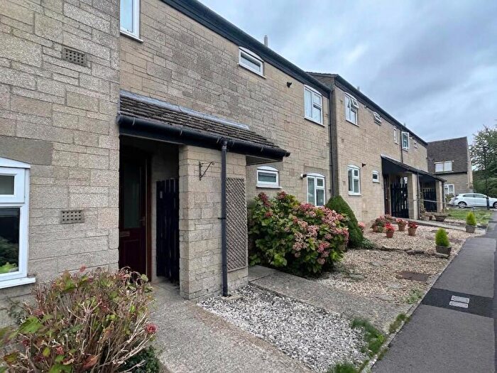 1 Bedroom Maisonette For Sale In Hudson Road, Malmesbury, SN16