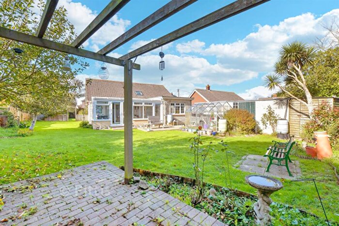 2 Bedroom Detached Bungalow For Sale In Warlands Lane, Shalfleet, Newport, Isle Of Wight, PO30