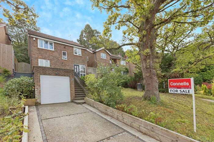 4 Bedroom Detached House For Sale In Broadmead, Tunbridge Wells, TN2