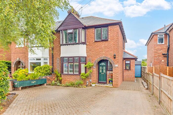 4 Bedroom Semi-Detached House For Sale In Nutleigh Grove, SG5