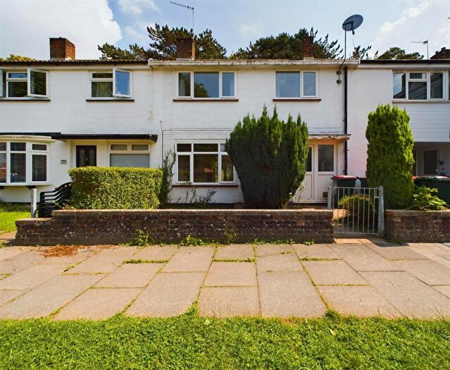 3 Bedroom Terraced House To Rent In Midhurst Close, Ifield, RH11