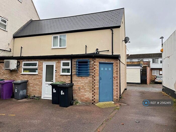 1 Bedroom Flat To Rent In Park Road, Sandy, SG19