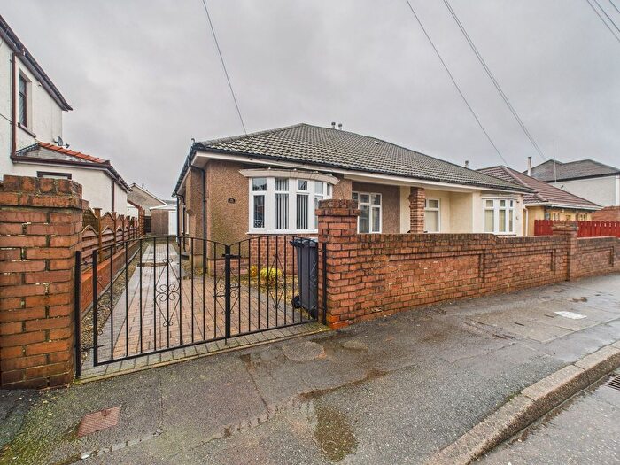 2 Bedroom Semi-Detached Bungalow For Sale In Badminton Grove, Ebbw Vale, NP23