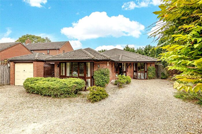3 Bedroom Detached Bungalow For Sale In Castle Street, Steventon, Abingdon, Oxfordshire, OX13