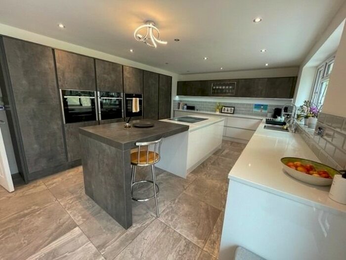 4 Bedroom Detached House To Rent In The Bungalow, School Lane, Bushey, Hertfordshire, WD23