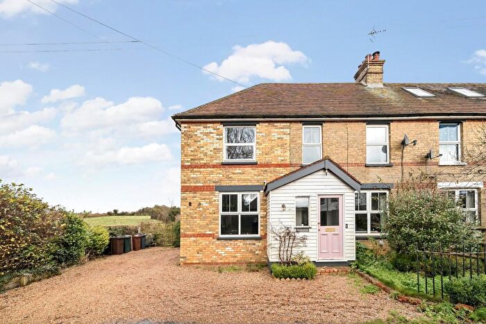 4 Bedroom End Of Terrace House For Sale In The Street, Hastingleigh, Ashford, TN25