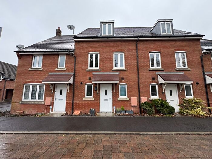 3 Bedroom Terraced House For Sale In Trinity Road, Shaftesbury, SP7