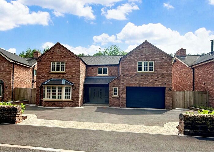 4 Bedroom Detached House For Sale In Woodside View, Oakamoor, ST10
