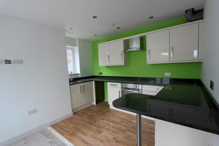 1 Bedroom Flat To Rent In Okehampton Place, St. Thomas, Exeter, EX4