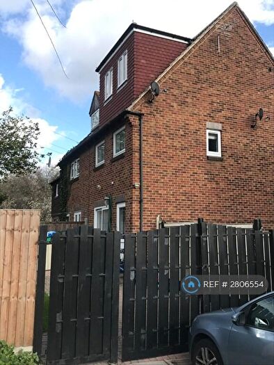 4 Bedroom Terraced House To Rent In Jasper Road, London, E16