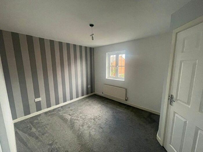 5 Bedroom Town House To Rent In Saville Close, Telford, Shropshire, TF1
