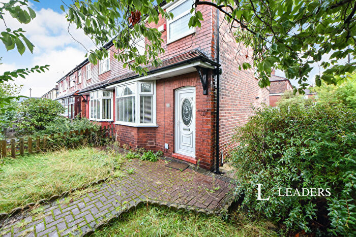 3 Bedroom Semi-Detached House To Rent In St. Georges Road, Droylsden, M43