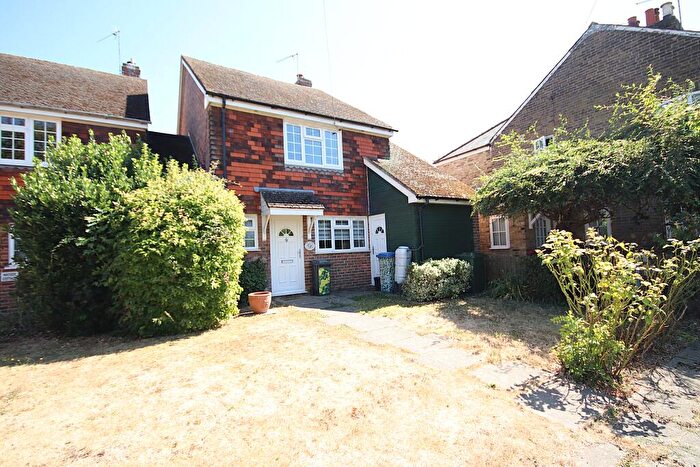 3 Bedroom Link Detached House For Sale In Holyport Street, Holyport, Maidenhead, SL6