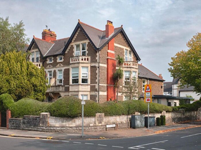 7 Bedroom End Of Terrace House For Sale In Stanwell Road, Penarth, CF64