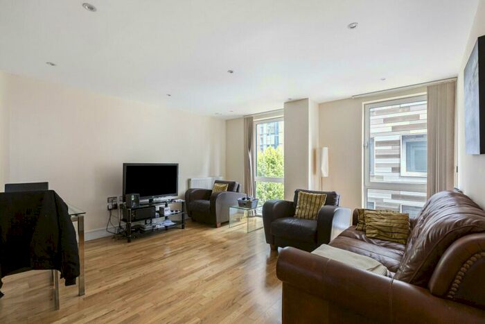 3 Bedroom Apartment To Rent In Indescon Square, London, E14
