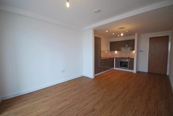 2 Bedroom Apartment To Rent In Stretford Road, Manchester, Lancashire, M15
