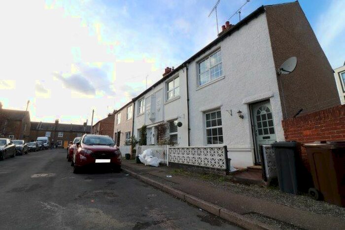 2 Bedroom End Of Terrace House To Rent In Orchard Street, Chelmsford CM2