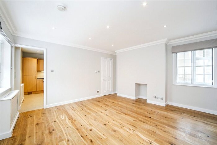2 Bedroom Flat To Rent In Manchester Street, Marylebone, London, W1U