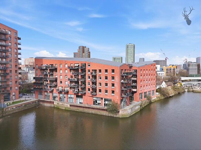 2 Bedroom Apartment For Sale In Springer Court, Navigation Road, Bow, E3