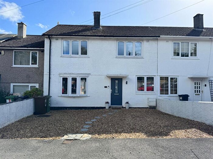 3 Bedroom Terraced House For Sale In Farm Lane, Plymouth, PL5