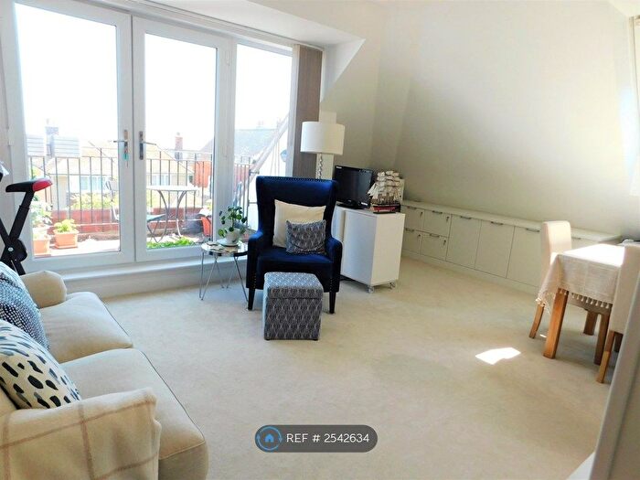 1 Bedroom Flat To Rent In Harold Road, Frinton-On-Sea, CO13