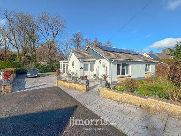 3 Bedroom Detached Bungalow For Sale In Maes-Y-Coed, Cardigan, SA43