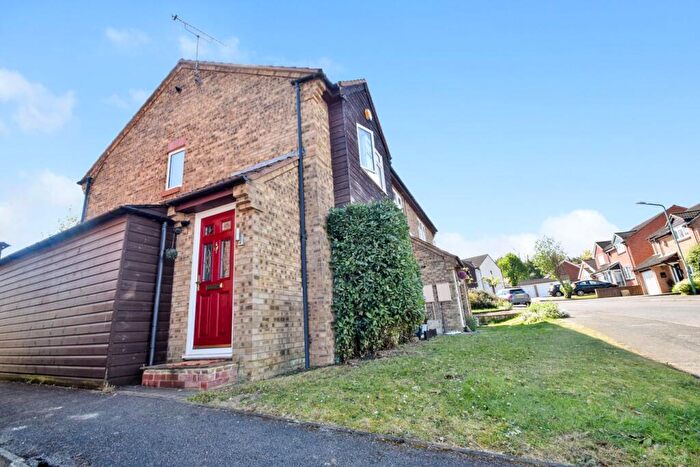 2 Bedroom End Of Terrace House For Sale In Stag Road, Lordswood, Chatham, ME5