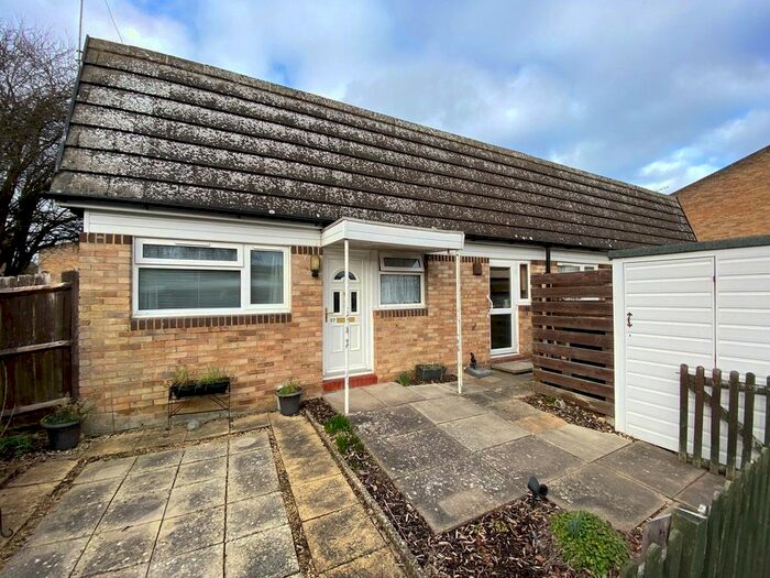 2 Bedroom Bungalow To Rent In Welbeck, Bracknell, Berkshire, RG12