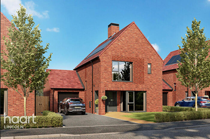 3 Bedroom Terraced House For Sale In The Bracken, Balderton, NG24