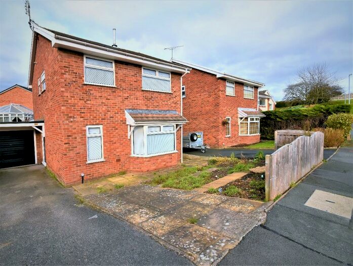 4 Bedroom Detached House To Rent In Mayflower Drive, Marford, LL12