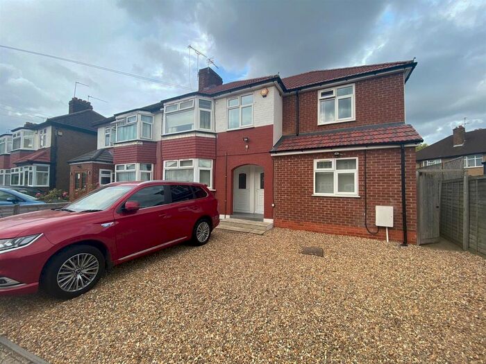 3 Bedroom Maisonette To Rent In Gordon Road, Yiewsley, West Drayton, UB7