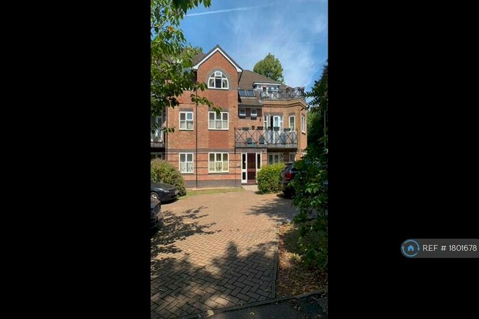 1 Bedroom Flat To Rent In Cheyne Court, Sutton, SM2