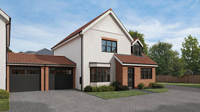 3 Bedroom Link Detached House For Sale In Sabre Close, Felsted, Dunmow, Essex, CM6