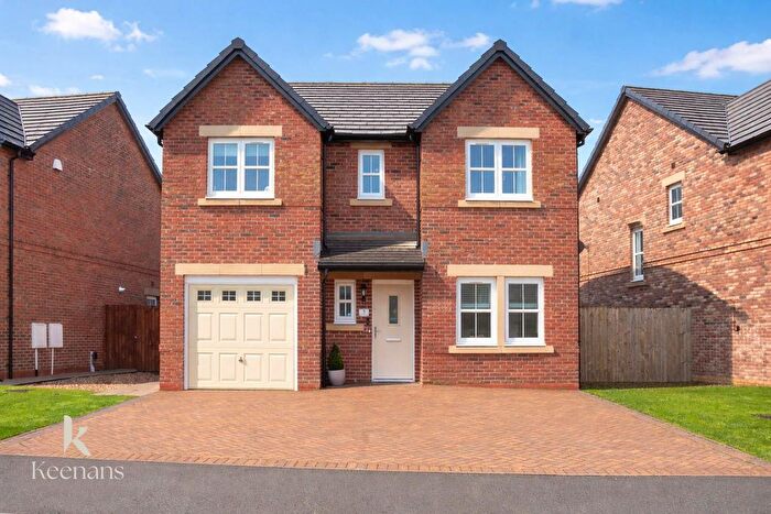 4 Bedroom Detached House For Sale In Hawthorn Lane, Blackburn, BB2