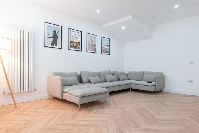 6 Bedroom Semi Detached House To Rent In Garmoyle Road, Liverpool, L15