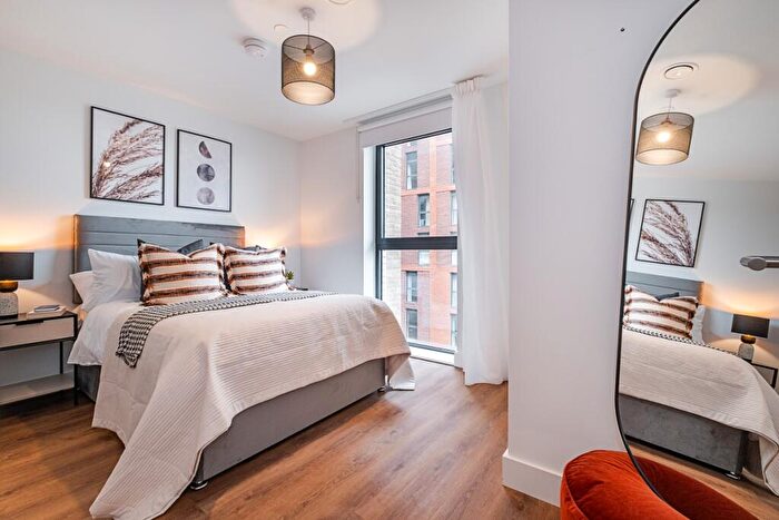 1 Bedroom Apartment To Rent In Garden Boulevard Maidenhead, SL6