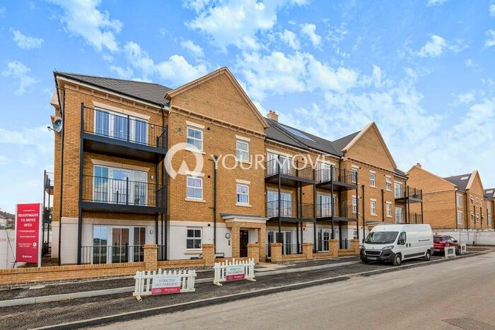 2 Bedroom Flat To Rent In Ackers Drive, DA10