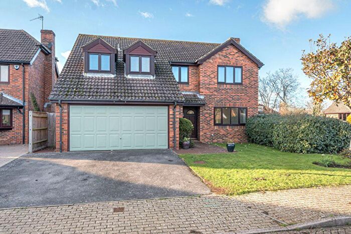 4 Bedroom Detached House For Sale In Atkinson Close, Alverstoke, PO12