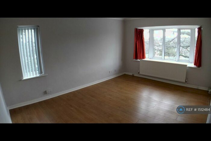 2 Bedroom Flat To Rent In Highland Road, Bromley, BR1