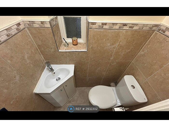 3 Bedroom Semi-Detached House To Rent In Sunbury Road, Feltham, TW13