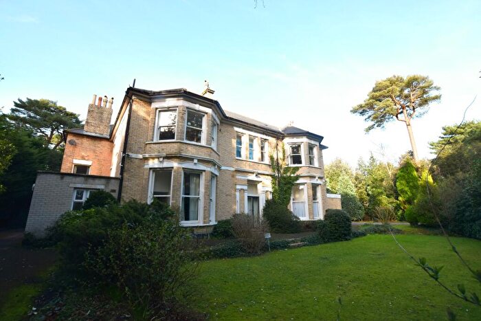 3 Bedroom Flat To Rent In Manor Road, Bournemouth, BH1