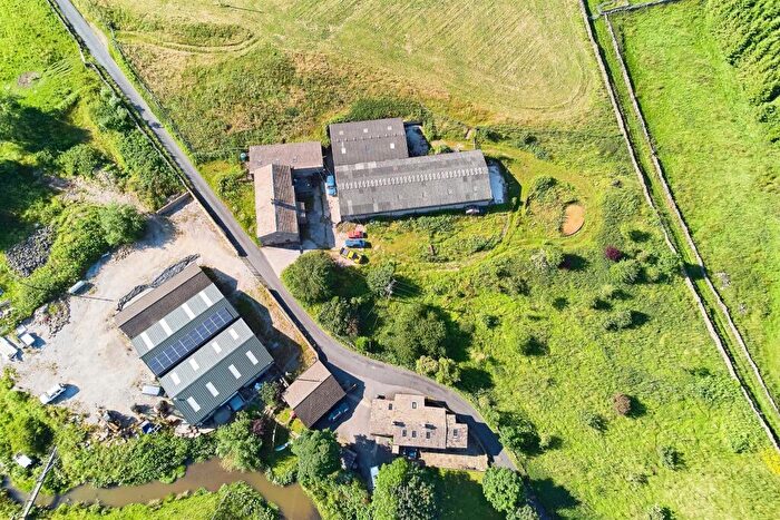 3 Bedroom Detached House For Sale In Stone Head Lane, Cowling, Keighley, BD22