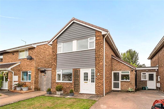 3 Bedroom Detached House For Sale In Holywell Close, Monmouth, Monmouthshire, NP25
